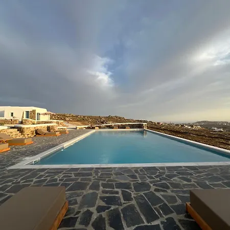 Thronos Apartamento