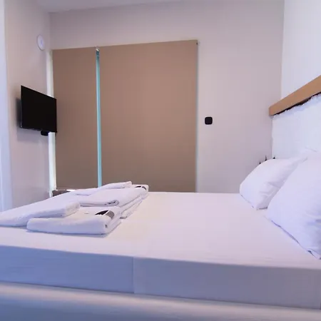 Thronos Apartamento *