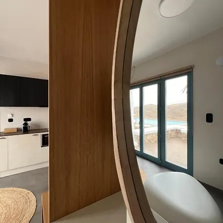 Thronos Apartamento Ano Mera