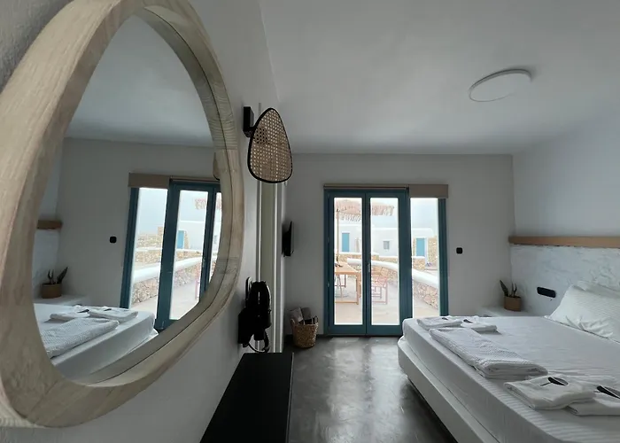 Thronos Apartment Ano Mera